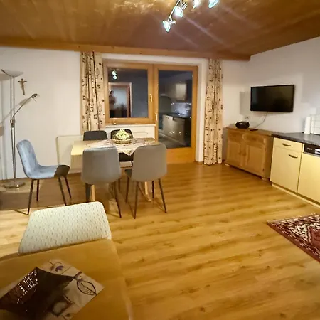 With Alpine Views Апартаменты *