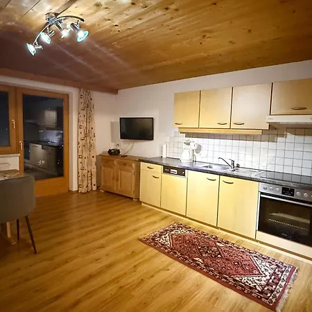 With Alpine Views Apartment