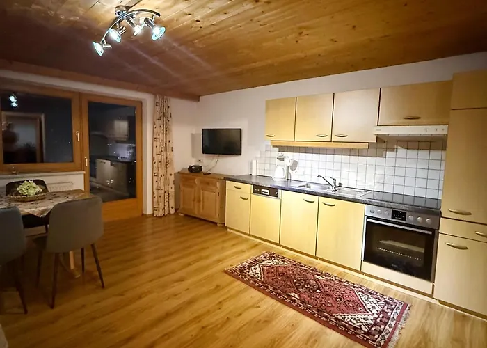 With Alpine Views Lejlighed